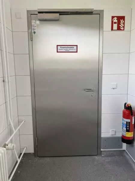 Edelstahltüren
